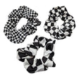 3 skakternede scrunchies med små, mellem og store skaktern. Køb flere, spar mere