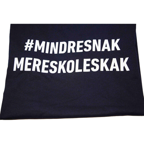Zoom ind på #mindresnakmereskoleskak som er et slogan fra dansk skoleskak